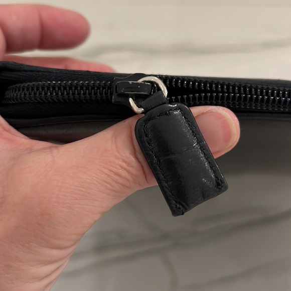 Vintage Authentic PRADA Black Leather Document Holder w/ Zipper - Picture 13 of 16